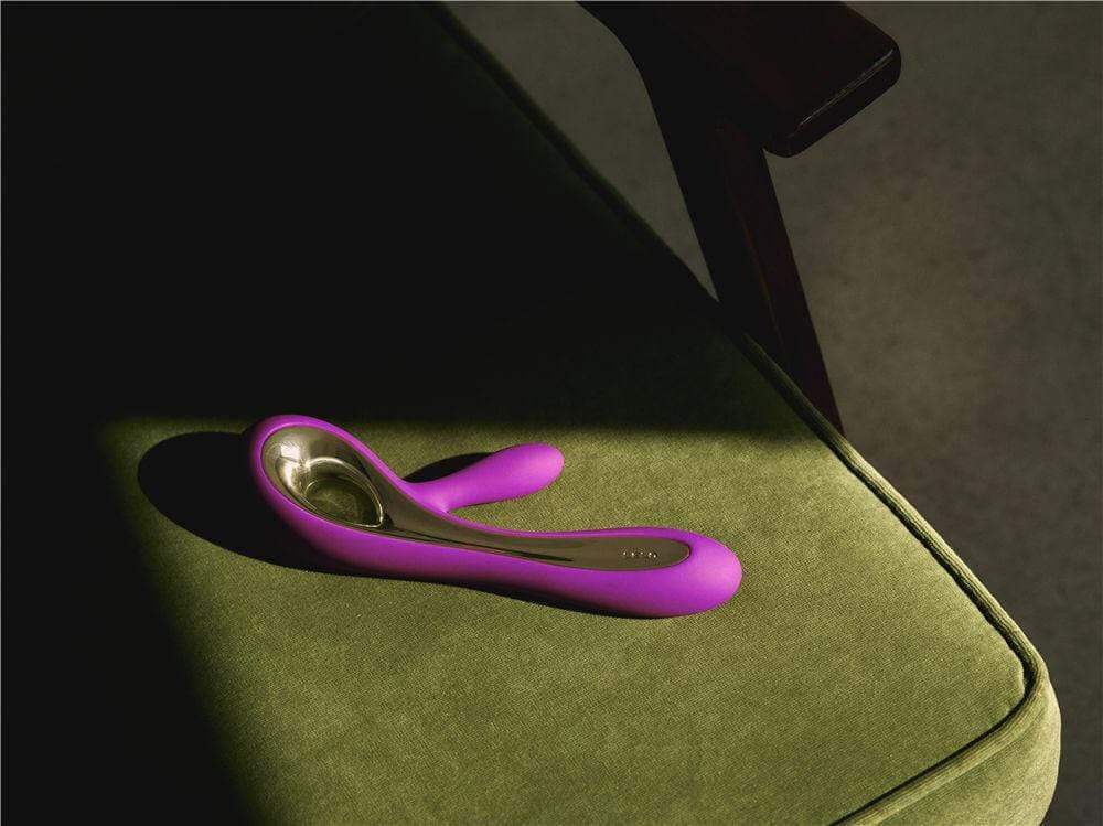 Lelo Soraya 2 G-Spot and Clitoral Dual stimulation - Thorn & Feather